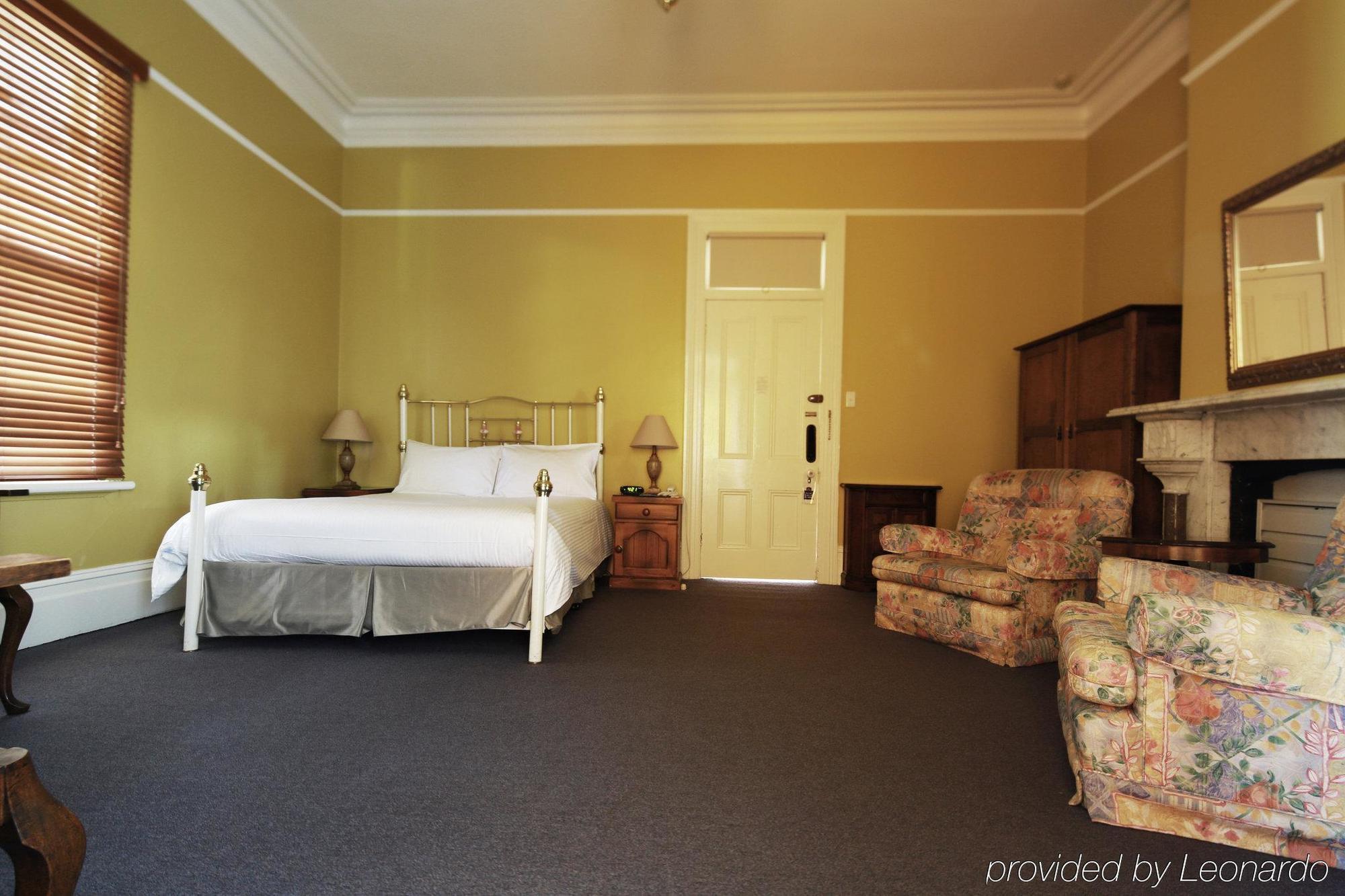 Moore Park Inn อาร์มีเดล ภายนอก รูปภาพ