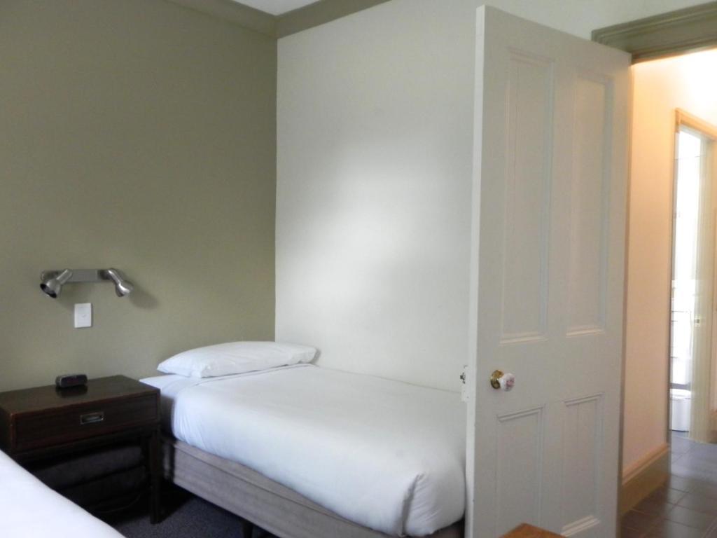 Moore Park Inn อาร์มีเดล ห้อง รูปภาพ